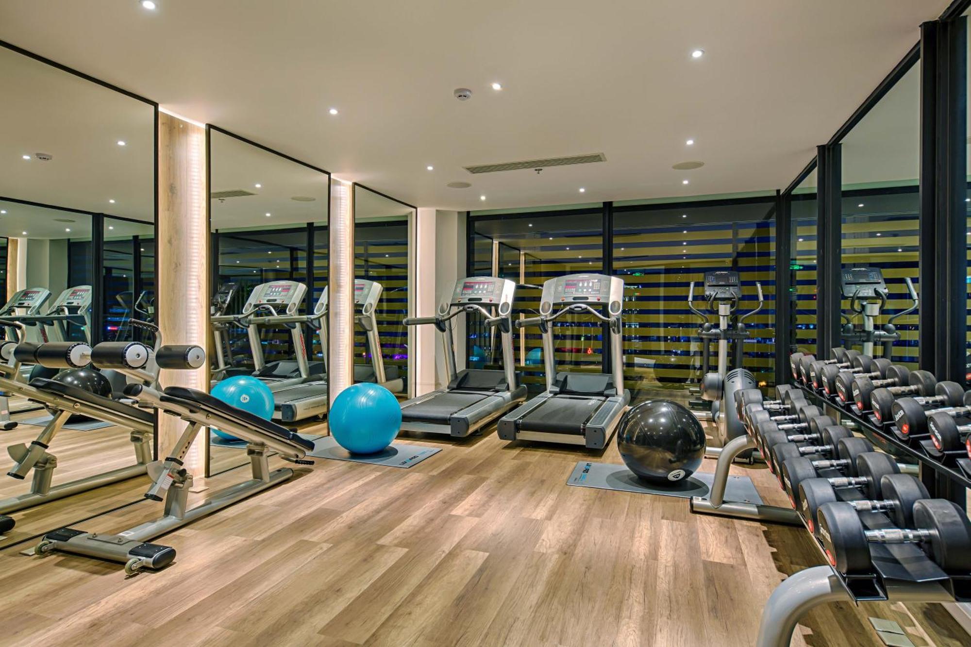 Satya Da Nang Hotel Han Market Экстерьер фото
