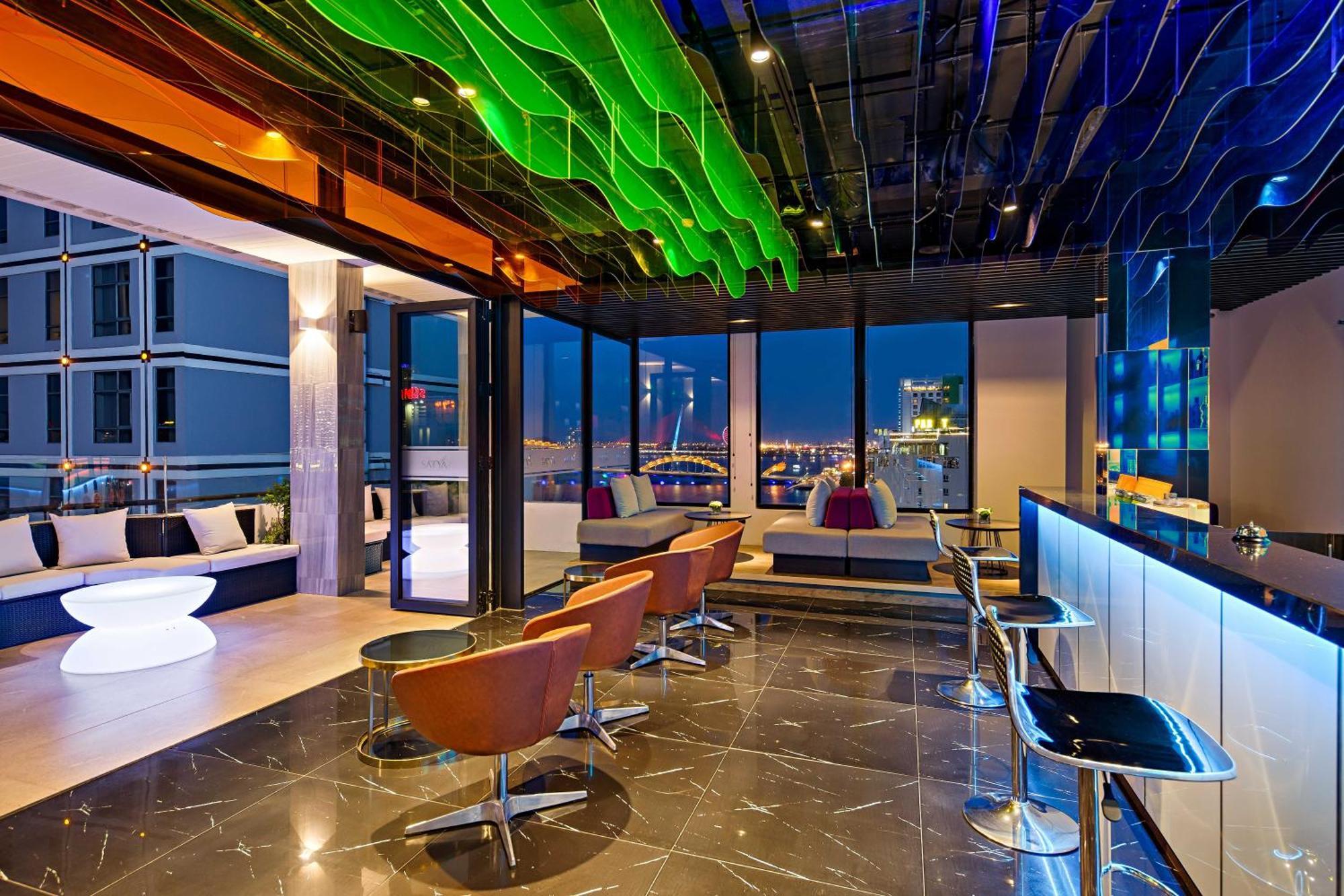 Satya Da Nang Hotel Han Market Экстерьер фото