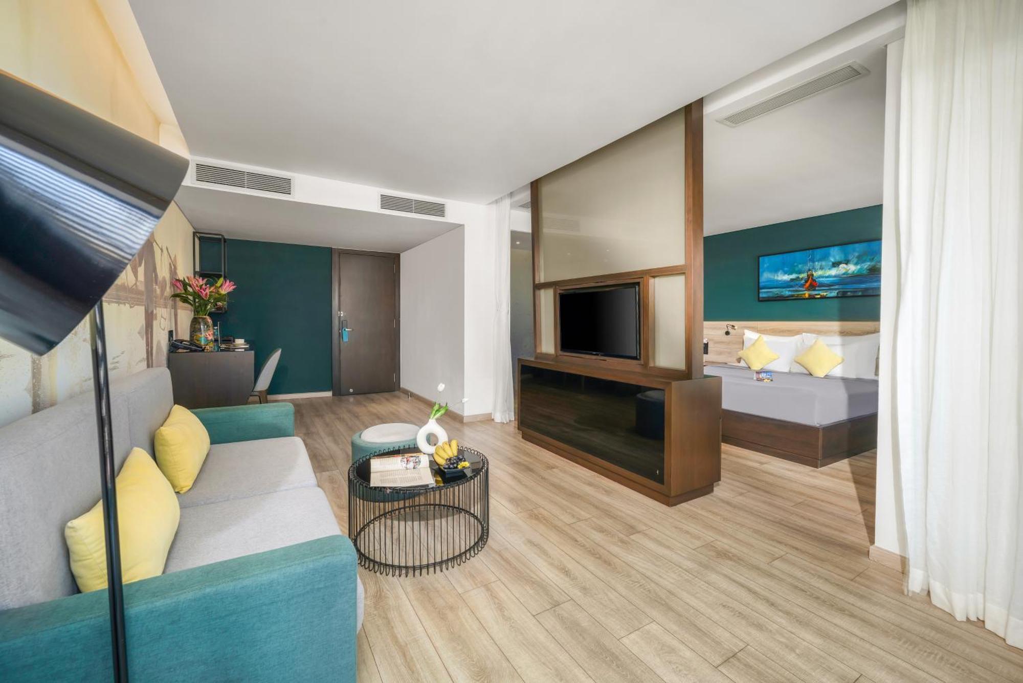 Satya Da Nang Hotel Han Market Экстерьер фото