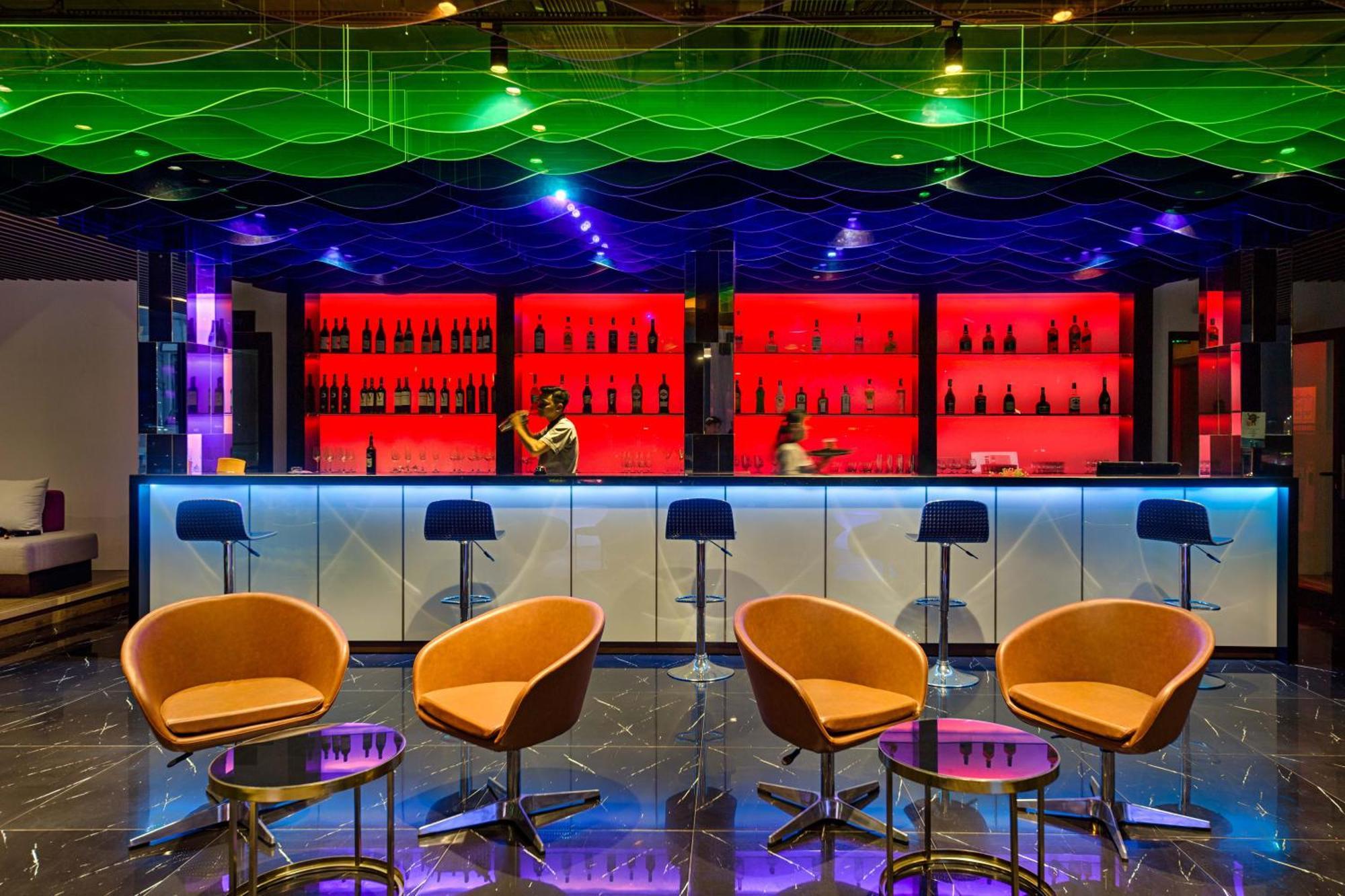 Satya Da Nang Hotel Han Market Экстерьер фото