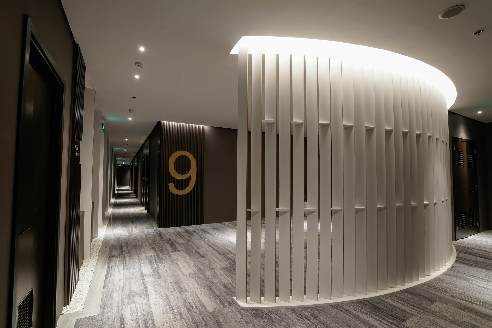 Satya Da Nang Hotel Han Market Экстерьер фото