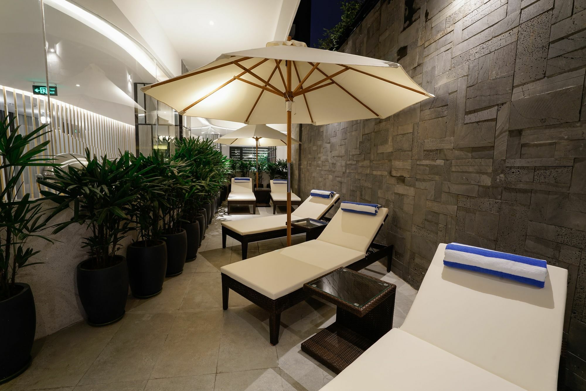 Satya Da Nang Hotel Han Market Экстерьер фото
