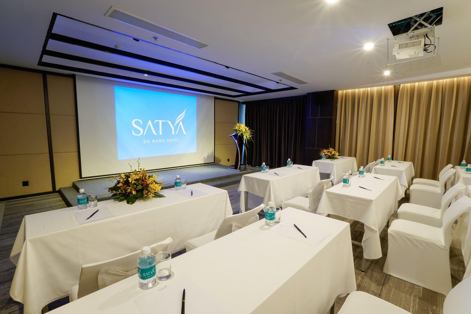 Satya Da Nang Hotel Han Market Экстерьер фото